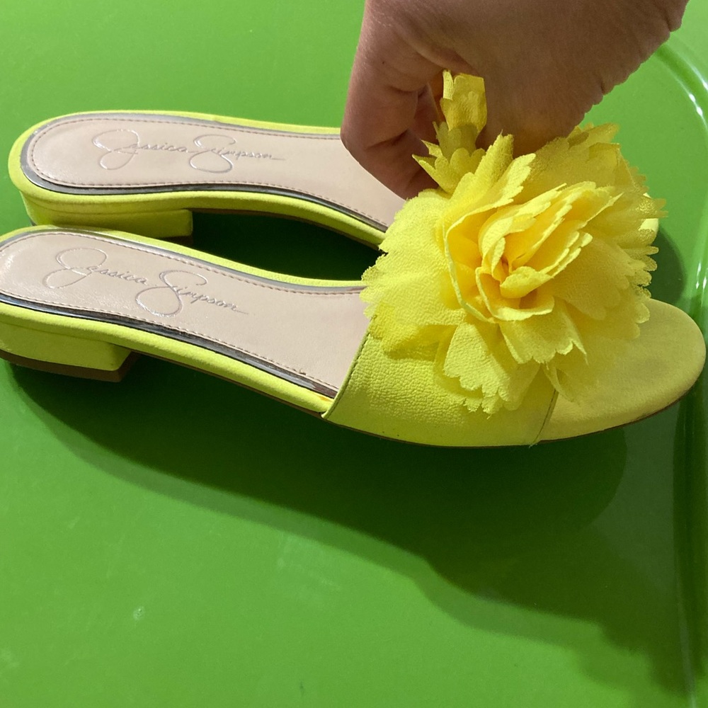 🚨FINAL SALE🚨 JESSICA SIMPSON Sandals - Picture 3 of 5